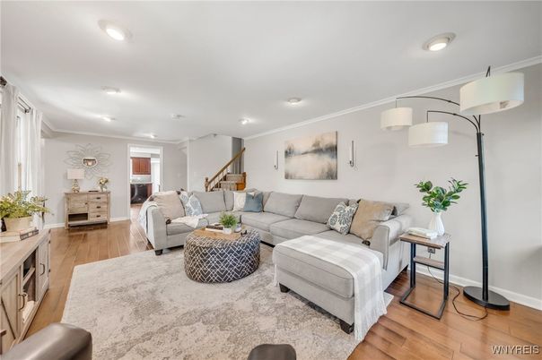 Interior, Living room, Recessed Lighting, Wood Texture Flooring