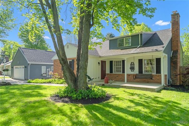Backyard, Exterior, Facade, Brick Facade, Cape Cod