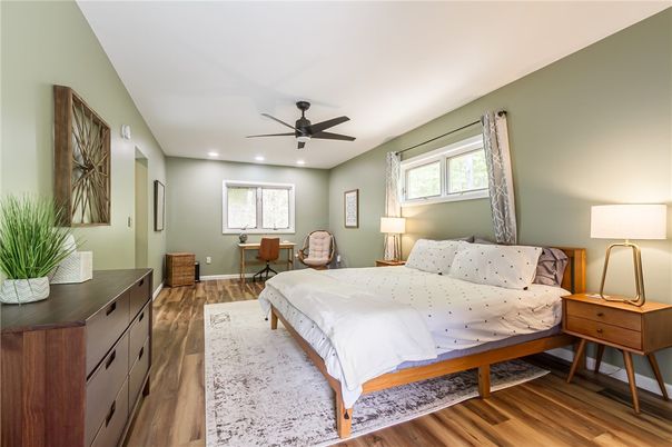 Bedroom, Dining room, Interior, Recessed Lighting, Wood Texture Flooring