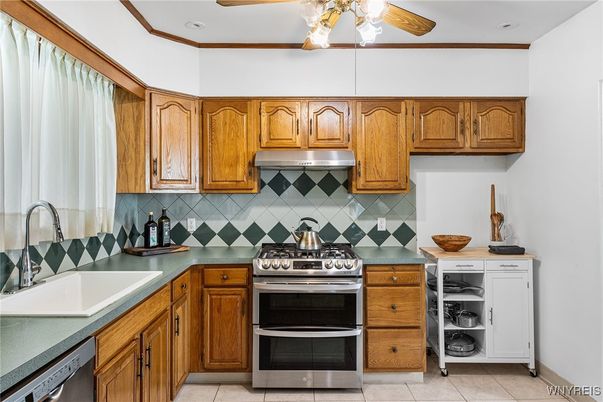 Interior, Kitchen, Stainless Steel Appliances