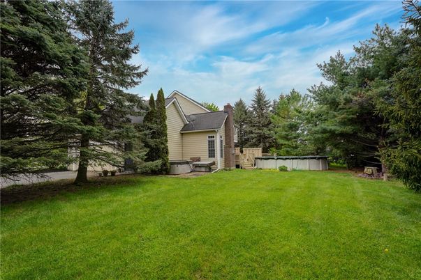 Backyard, Exterior, Hot Tub