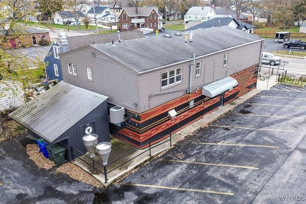 Exterior, Drone