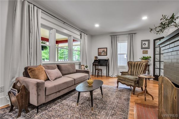 Interior, Living room, Piano, Recessed Lighting, Wood Texture Flooring