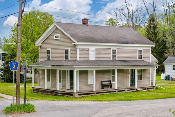 Exterior, Facade, Cape Cod
