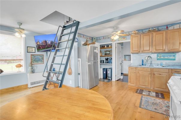 Interior, Kitchen, Wood Texture Flooring