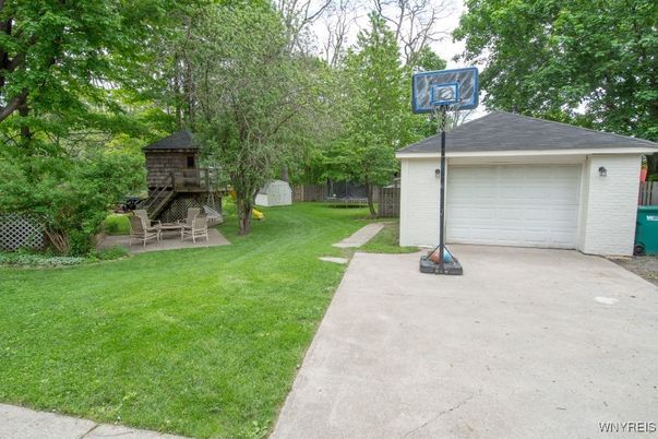 Backyard, Detached Garage, Exterior