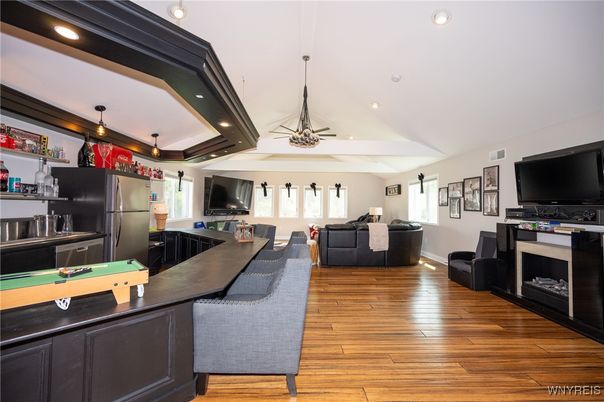 Billiard Table, Game Room, Interior, Living room, Pendant Lights, Recessed Lighting, Wood Texture Flooring