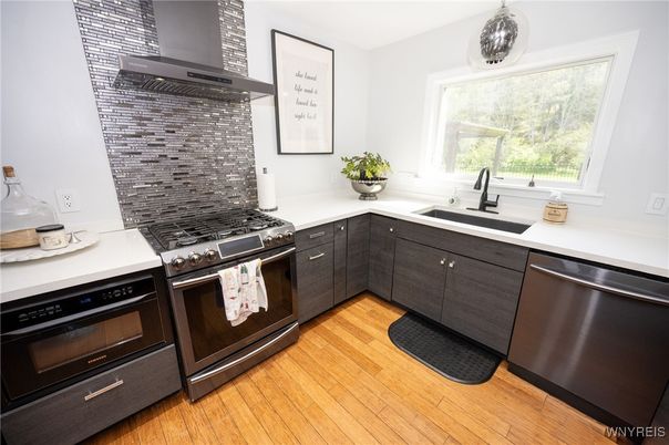 Interior, Kitchen, Stainless Steel Appliances, Wood Texture Flooring