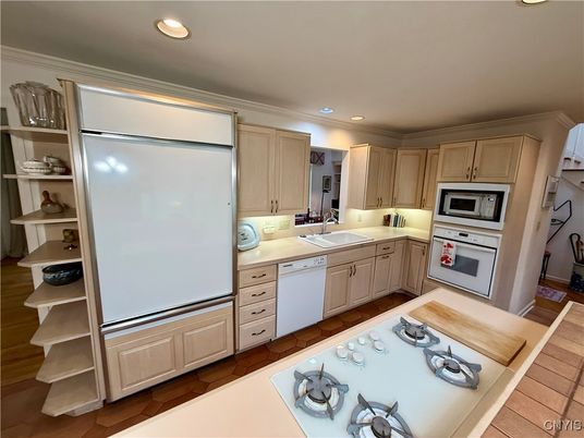 Interior, Kitchen, Recessed Lighting