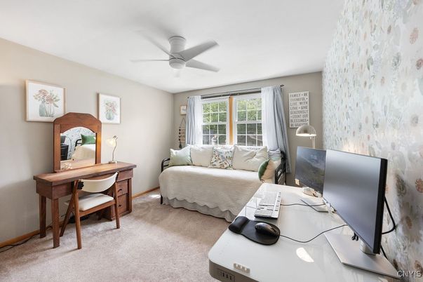 Home Office, Interior