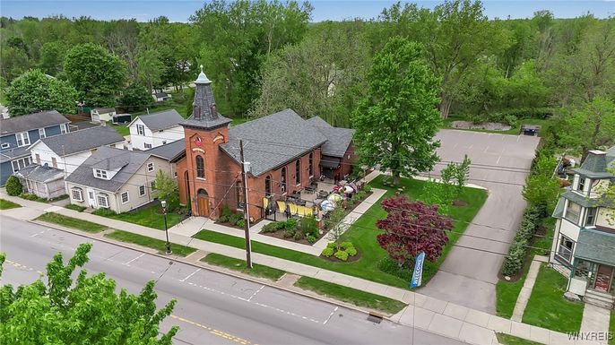 Exterior, Drone