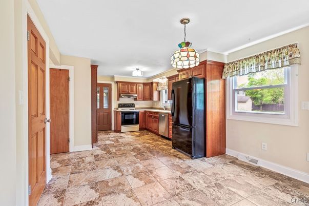 Interior, Kitchen, Pendant Lights, Stainless Steel Appliances