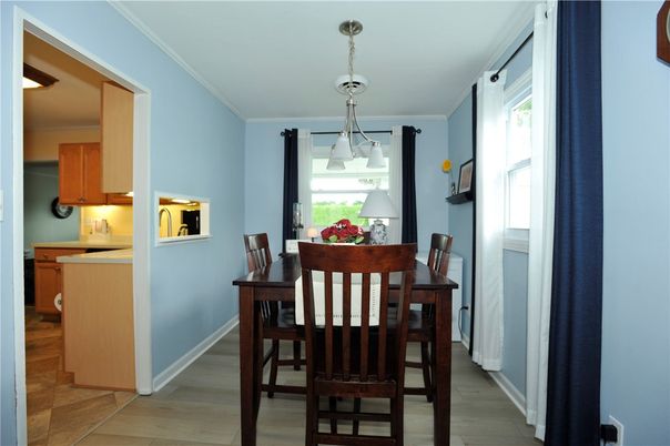 Dining room, Interior, Kitchen, Pendant Lights, Wood Texture Flooring
