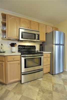 Interior, Kitchen, Stainless Steel Appliances