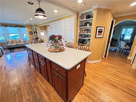 Dining room, Interior, Kitchen, Living room, Pendant Lights, Recessed Lighting, Wood Texture Flooring