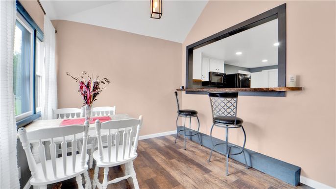Dining room, Interior, Kitchen, Recessed Lighting, Wood Texture Flooring