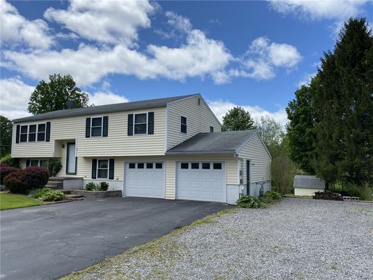 Attached, Exterior, Facade, Raised Ranch