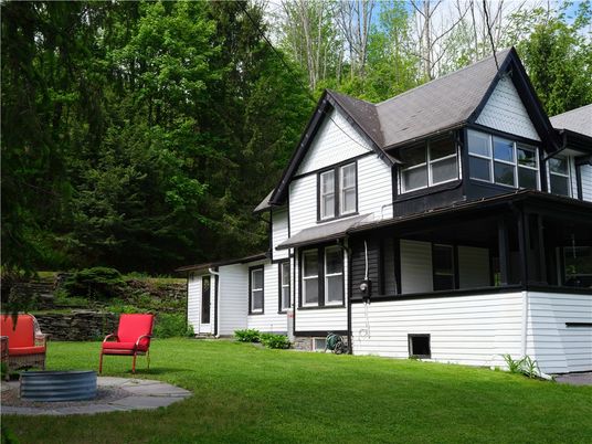 Backyard, Exterior, Facade, Farmhouse