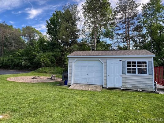 Backyard, Detached Garage, Exterior