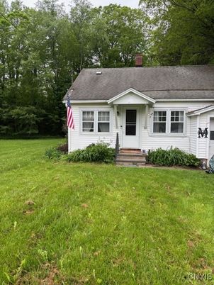 Backyard, Exterior, Facade, Cape Cod