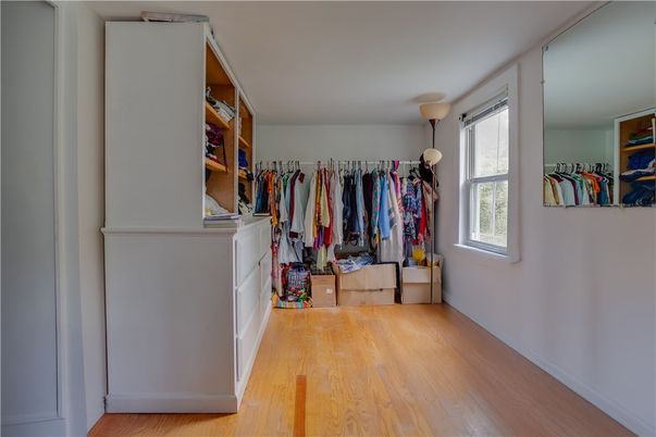 Interior, Walk-in Closets, Wood Texture Flooring