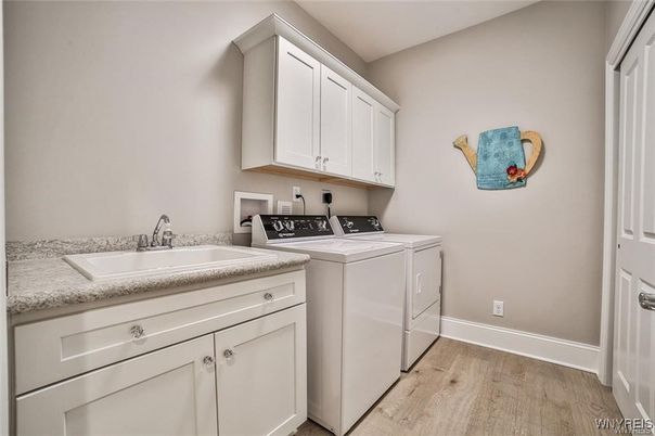 Interior, Washer, Wood Texture Flooring
