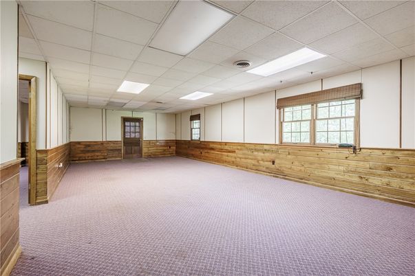 Empty room, Interior, Recessed Lighting, Wooden Walls