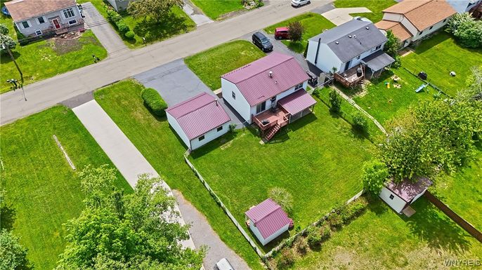 Exterior, Drone