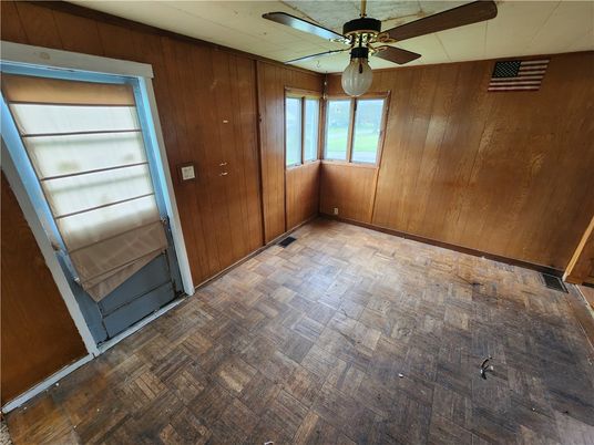 Empty room, Interior, Wood Texture Flooring, Wooden Walls