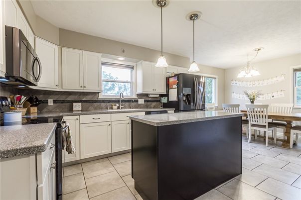 Chandelier, Dining room, Interior, Kitchen, Pendant Lights