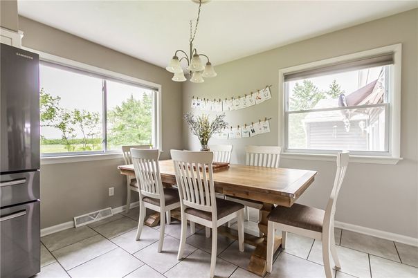 Chandelier, Dining room, Interior, Pendant Lights