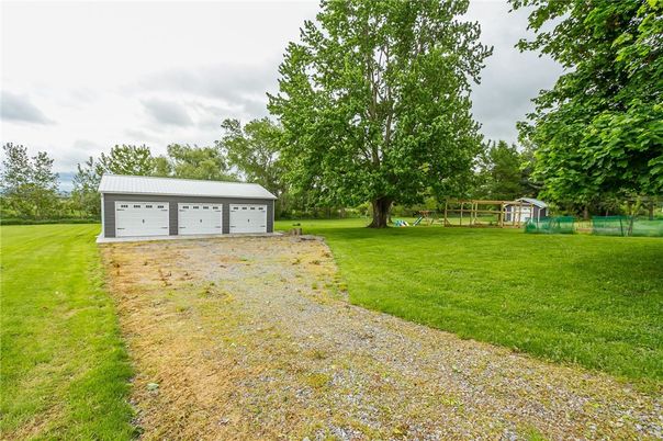 Backyard, Detached Garage, Exterior