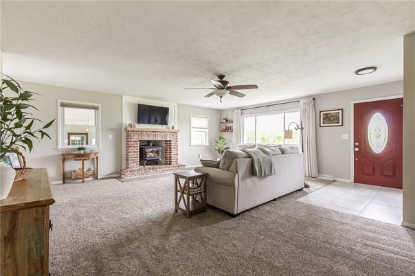 Fireplace, Interior, Living room