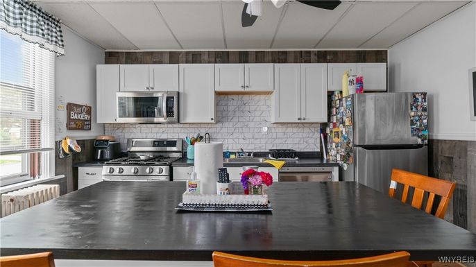 Interior, Kitchen, Stainless Steel Appliances