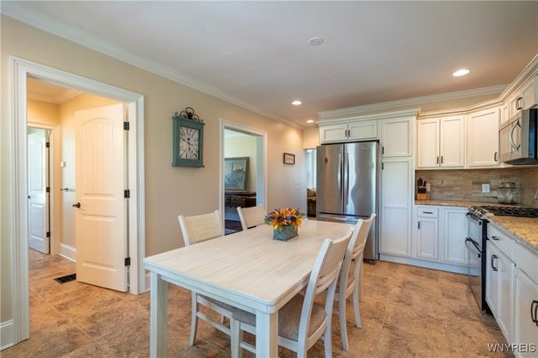 Dining room, Interior, Kitchen, Recessed Lighting, Stainless Steel Appliances