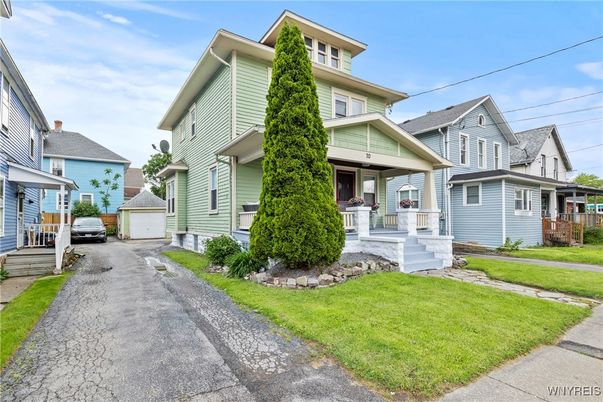 Backyard, Detached Garage, Exterior, Facade, American Foursquare