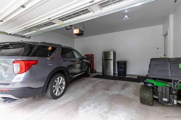 Garage, Interior