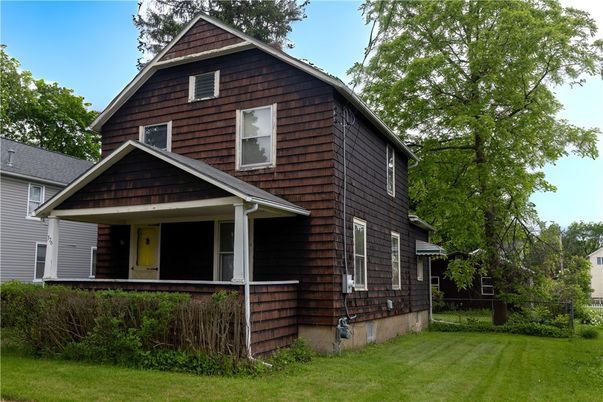 Exterior, Facade, American Craftsman