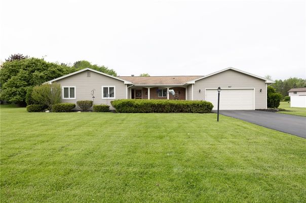 Attached, Backyard, Exterior, Facade, Brick Facade, Ranch