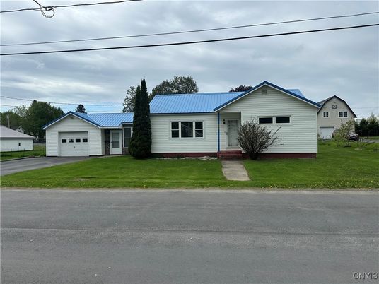 Attached, Detached Garage, Exterior, Facade, Ranch