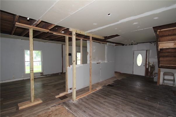 Empty room, Interior, Wooden Beams, Wood Texture Flooring