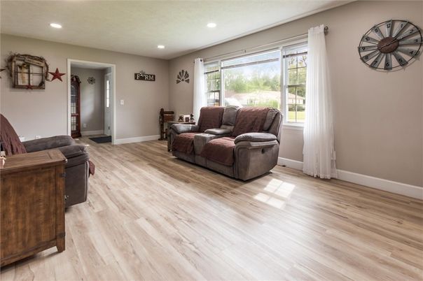 Interior, Recessed Lighting, Wood Texture Flooring