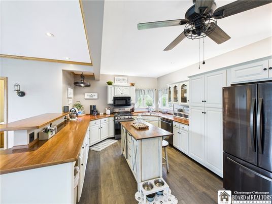 Interior, Kitchen, Recessed Lighting, Wood Texture Flooring
