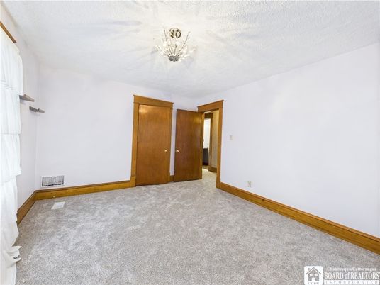 Chandelier, Empty room, Interior