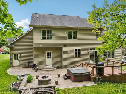 Backyard, Exterior, Hot Tub