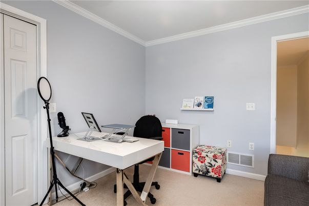 Home Office, Interior