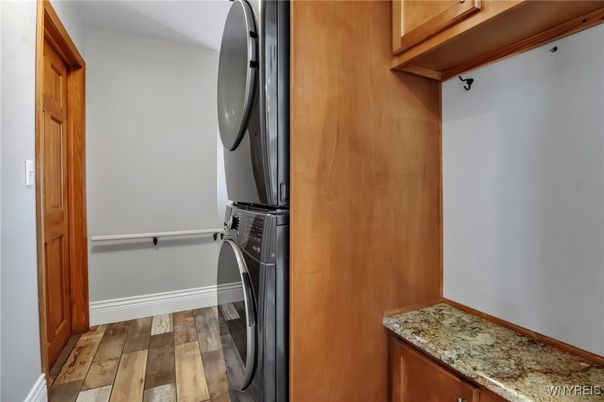 Interior, Utility Closets, Washer, Wood Texture Flooring