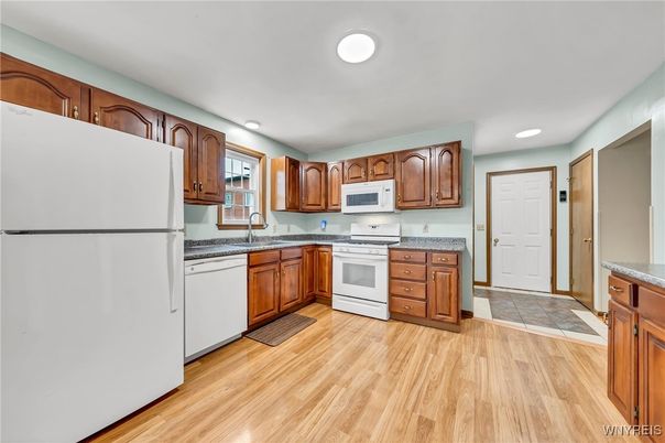 Interior, Kitchen, Recessed Lighting, Wood Texture Flooring