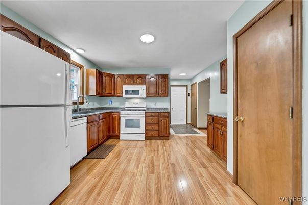 Interior, Kitchen, Recessed Lighting, Wood Texture Flooring