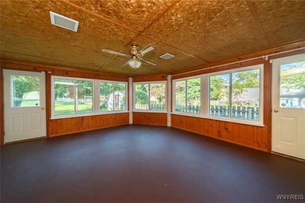 Empty room, Interior, Sun Room